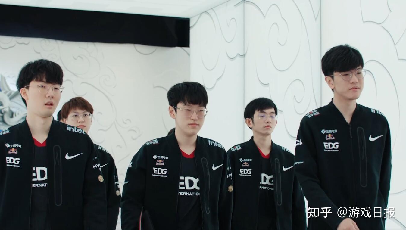 媒体采访时 媒体采访时